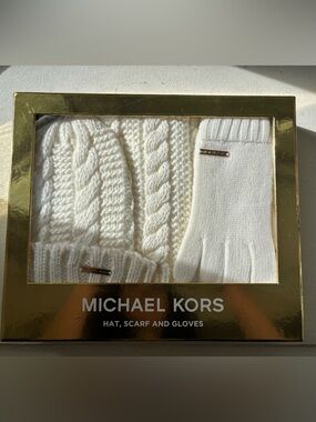 NWT Scarf, Hat, & Gloves Set